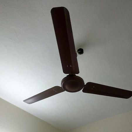 Spot On 80584 Pudur Lucky Mansion Chennai Exterior foto